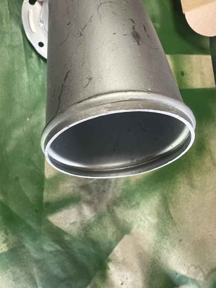 ¡NUEVO! Ford Mustang 1965-1966 cuello de llenado de tubería de gasolina Foto 2 de 2