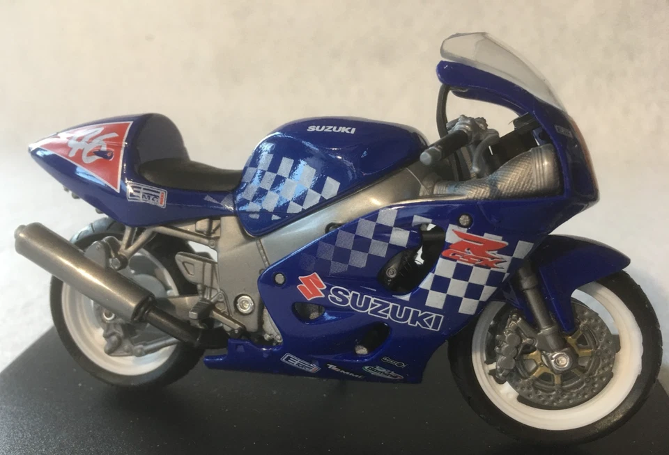 Motorrad Modelle 1:18  - SUZUKI GSX-R 1000 Racing Bike - Blisterverp. - MAISTO - Bild 2 von 4