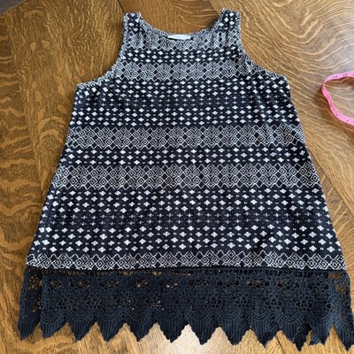 Keren Hart Women s M  Sleeveless Black White Crochet Hem Pullover   Cotton