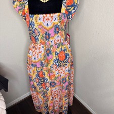 Vince Camuto Smocked Floral Maxi Dress with pockets NWT