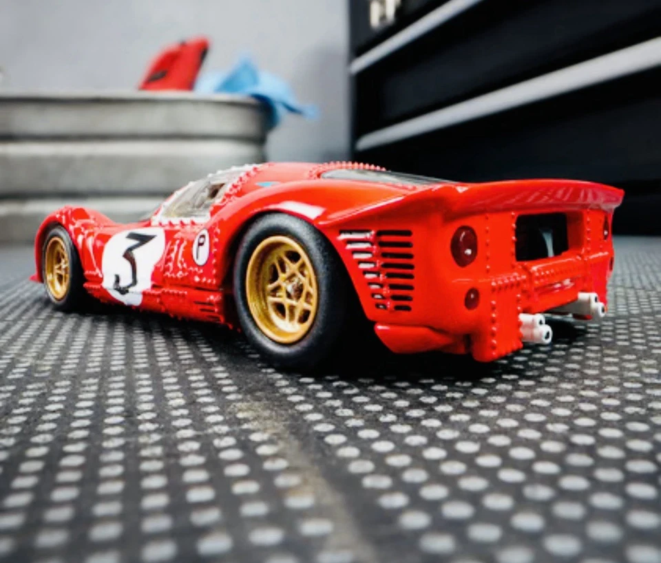 2025 Hot Wheels Elite 64 1967 Ferrari 330 P4 [PRESALE] - Bild 4 von 4