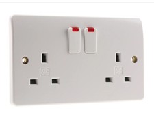 BOX OF 5 MK Electric white 2 Gang Plug Socket, 2 Poles, 13A, Type G - British