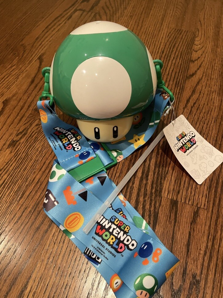 Super Nintendo World Green 1-Up Mushroom Drink Sipper Cup