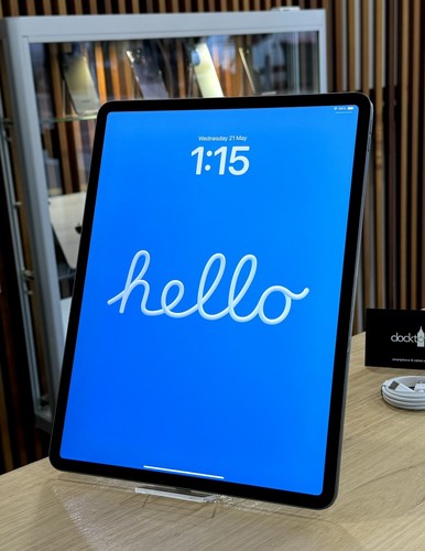 Apple iPad Pro 12.9” 256GB 3rd Generation A1876 Space Grey Wi-Fi Unlocked - Picture 4 of 13