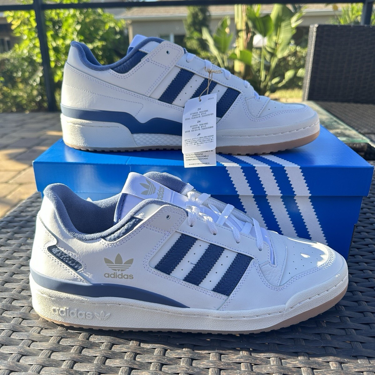 アディダス メンズ スニーカー Adidas Originals Forum Low - White/Team  Blue Adidas Forum CL Low White Crew Blue Gum Men's Athletic Shoes