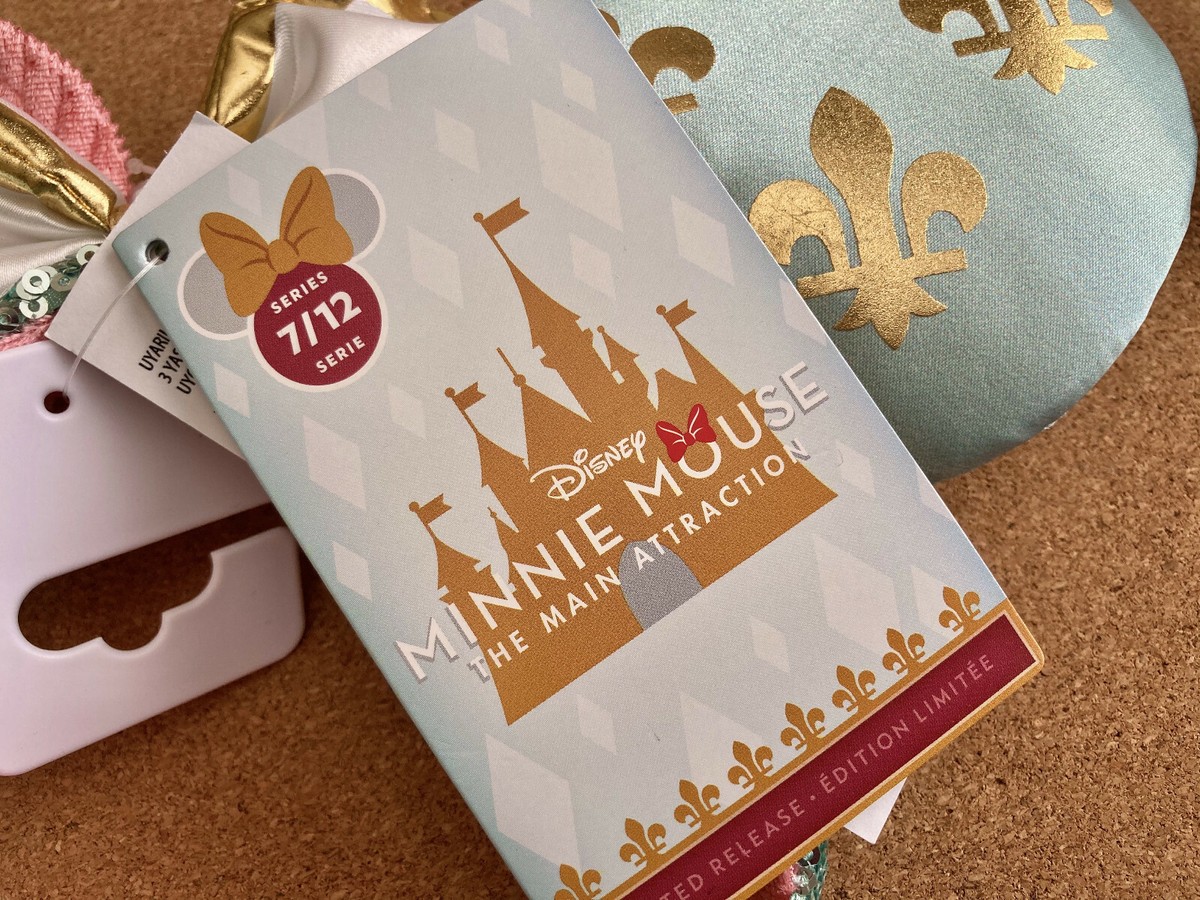 2020 Disney Minnie Mouse Main Attraction Limited King Arthur  display picture 2