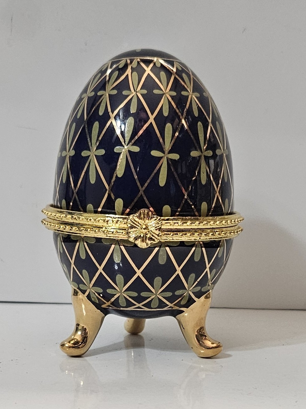 My Treasure Genuine Porcelain Hand Painted Fabulous Egg