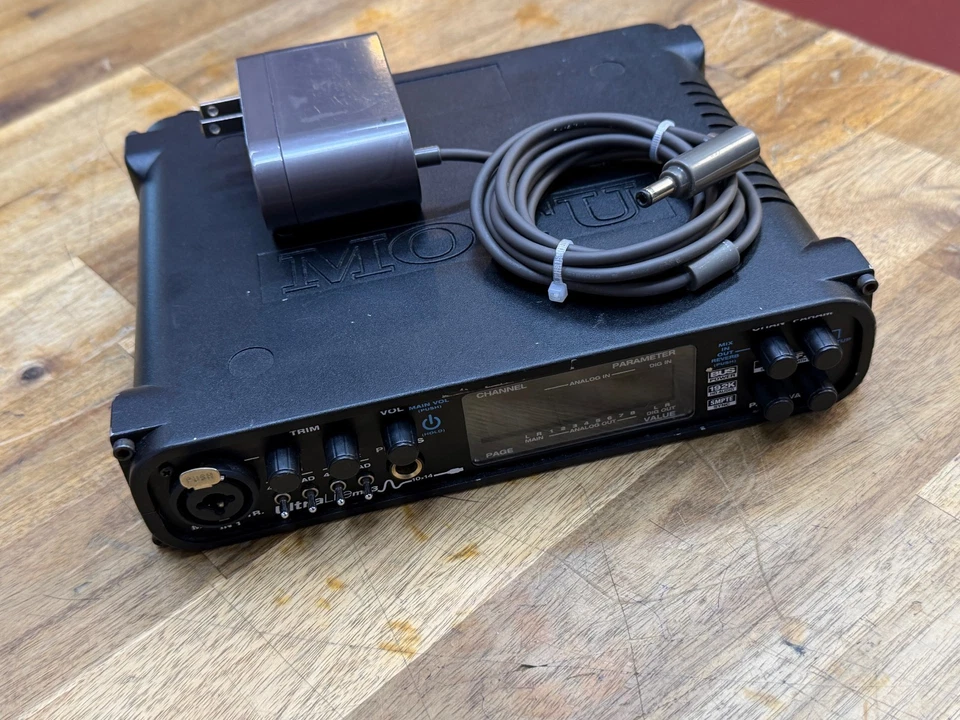 (AS-IS) MOTU ULTRALITE-MK3 2 FIREWIRE 400 AUDIO DIGITAL INTERFACE 10 x1 4 - Image 3 of 4