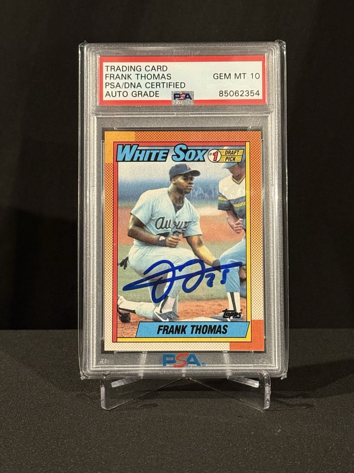 1990 Topps Frank Thomas Signed Rookie Card. PSA 10 Authenticated ￼￼