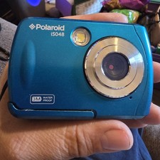 Polaroid 16mp Waterproof Instant Sharing Digital Camera Is048