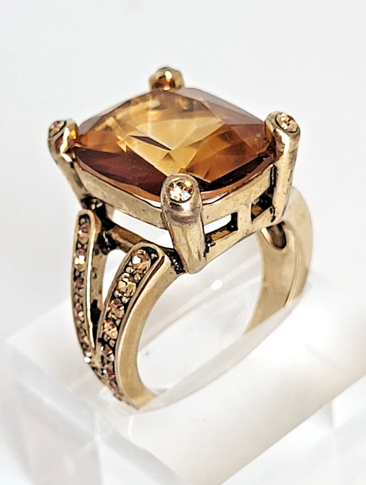 Anillo de cóctel vintage Monet color ámbar piedra vidrio talla 7 Foto 2 de 4