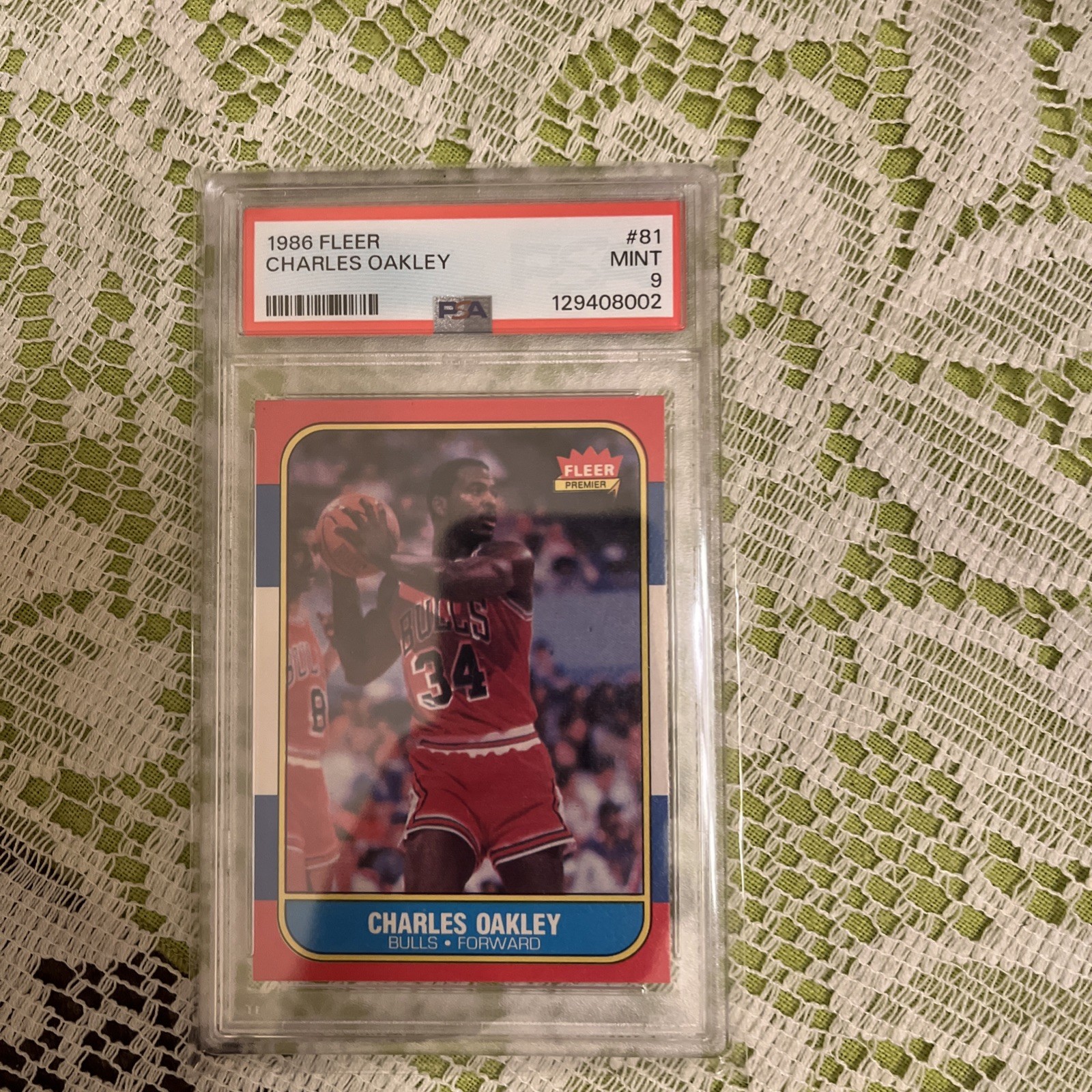 1986 Fleer Charles Oakley #81 ROOKIE Chicago Bulls PSA 9 Mint RC