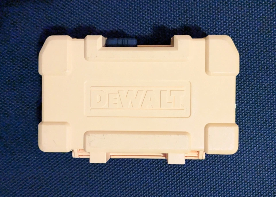 DEWALT Screwdriver Set 37-Piece DW2176 - Image 3 of 3