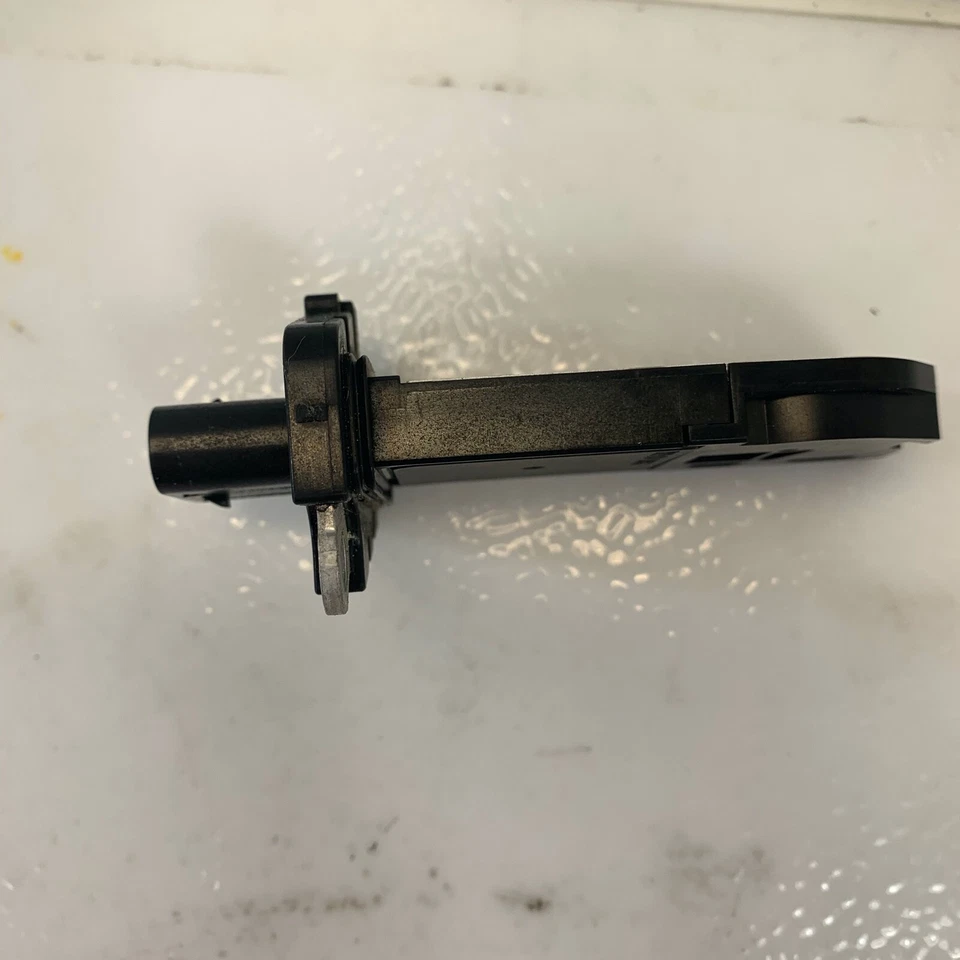 Измеритель массового расхода воздуха датчик MAF для Audi A3 A4 S4 A5 A6 Q3 Q5 от оригинального производителя 06J906461D - Изображение 4 из 4