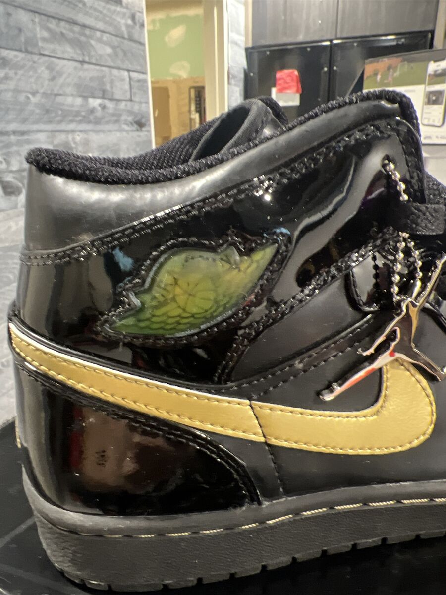 Nike Air Jordan 1 Patent Leather 2003 Black Gold 136085 070 Nike Air Jordan 1 Patent Leather 2003 Black Gold 136085 070