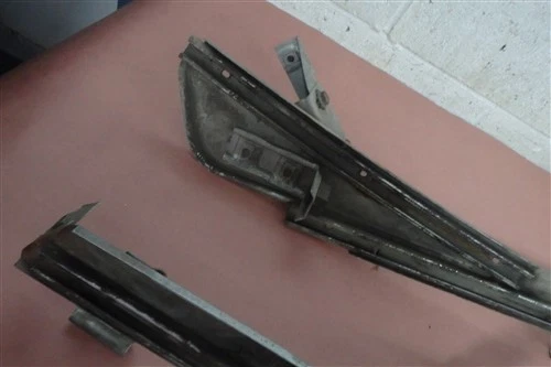 1967 Mercury Monterey RH и LH Боковые Четверть Окна Дорожки 2 двери Хардтоп - Изображение 3 из 4