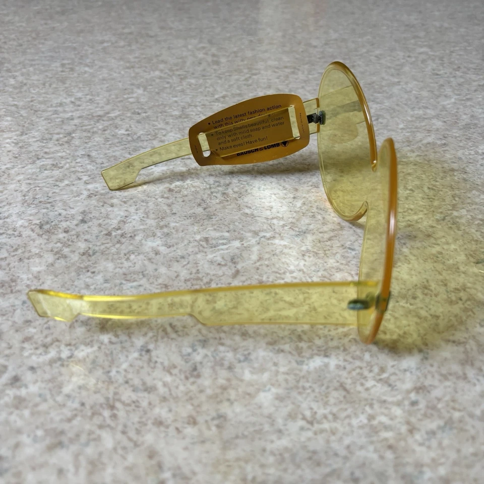 复古 Bausch & Lomb 1960 年代贝壳太空时代虫黄色太阳镜 B&L 复古 — 第 3/4 张图片