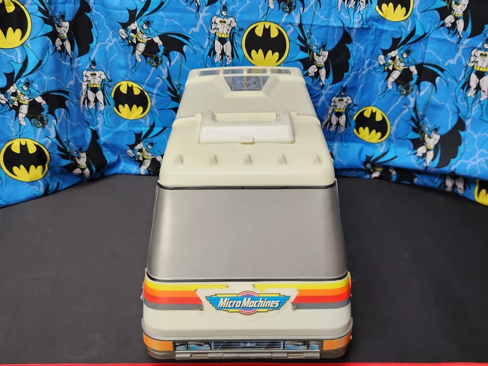 1991 Micro Machines SUPER VAN CITY Fold Out Playset Galoob Camper RV - Image 2 of 4