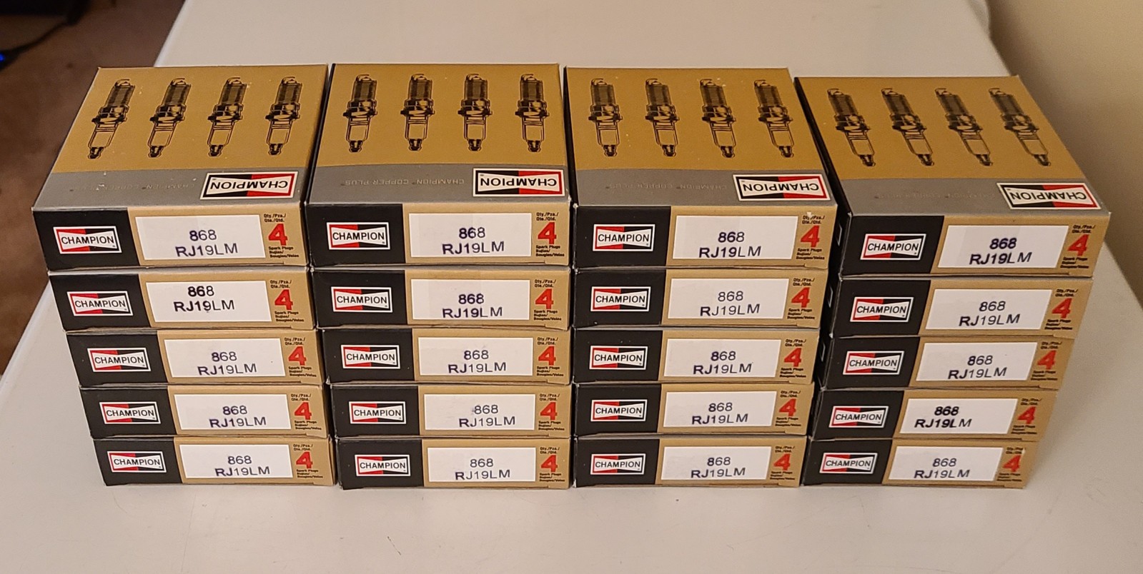Lot Of 20, 4 Pack Champion 868 RJ19LM Copper Plus Spark Plugs, 80 Plugs Total
