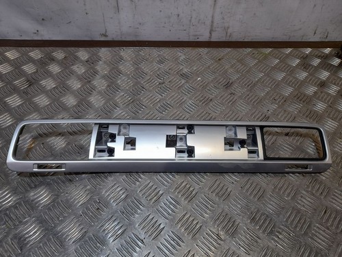 Volkswagen Touareg II 2013 Verkleidung Kombiinstrument Cockpit ATV6924