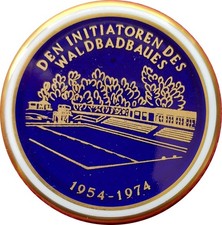 Weimar Porzellan Medaille - Den Initiatoren des Waldbadbaus 1974 nur 50 Stück !!