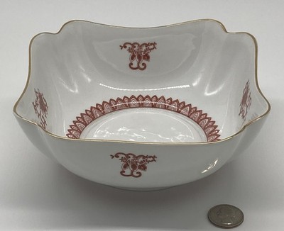 Mottahedeh Vista Alegre Portugal 6.5'' Scalloped Square Serving Bowl Red