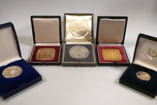 kf1/9 fünf Medaillen Thema Fußball 2x Silber DFB