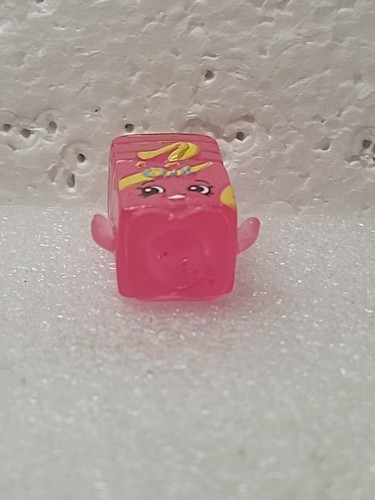 Figura Shopkins Temporada 2-081 Aceite de Olivia Ultra Rara Botella Rosa Brillo - Imagen 6 de 6