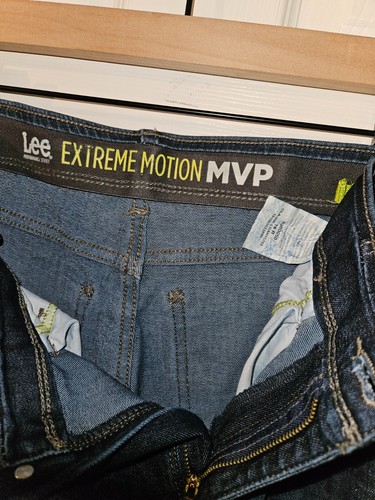 Boys Lee Extreme Motion MVP Straight Leg Jeans 16R Blue Denim Stretch Adjustable - Picture 3 of 3