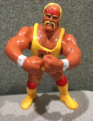 WWF HULK HOGAN フィギュア UNOPENED] HASBRO WWF Hulk Hogan with Hulkster Hug! Figure