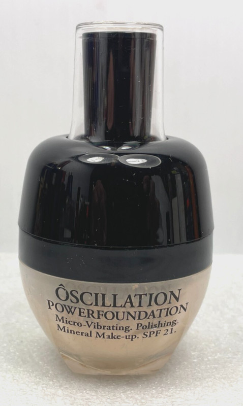 LANCOME OSCILLATION Power Foundation Mineral Makeup - BEIGE 40** RARE! PLS READ