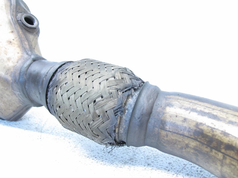 AUDI S4 2004-2009 4.2 V8 B6 LADO DERECHO GATO ESCAPE SILENCIADOR TUBO FABRICANTE ORIGINAL 102324 Foto 4 de 4