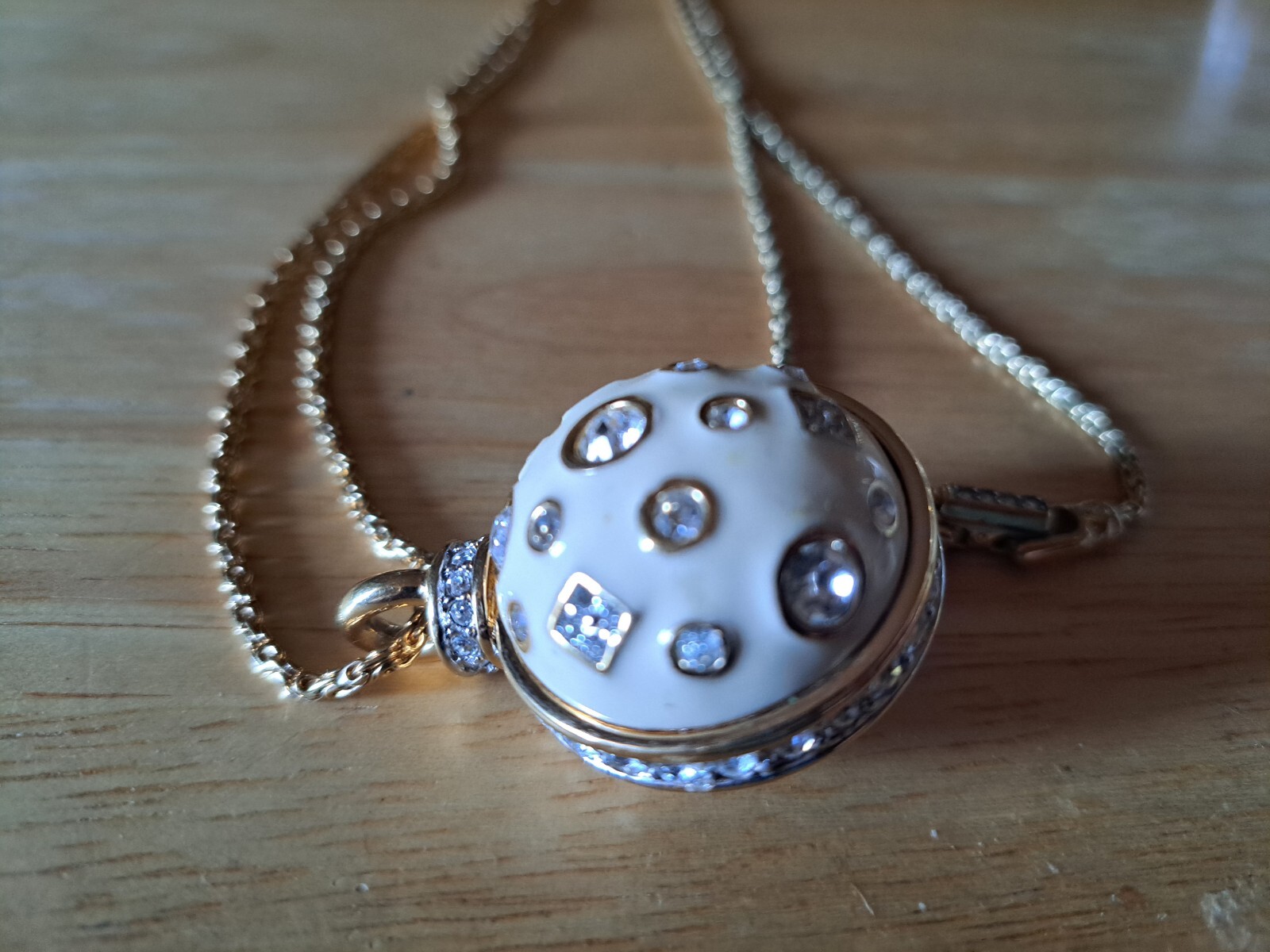 Rare Vinrage Swarovski Crystal Ornanent Enamel Christ… Gem