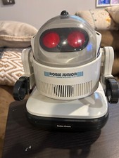 Robie Junior Robot Radio Shack, robot only no remote
