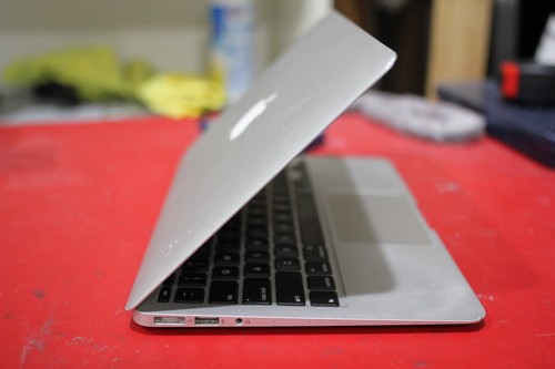 Apple Macbook Air 11in 2013 A1465 Intel Core i5 1.3GHz 4GB RAM 120GB SSD BIG SUR - Picture 4 of 5
