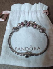 Bracciale Pandora con ciondoli, tutto originale