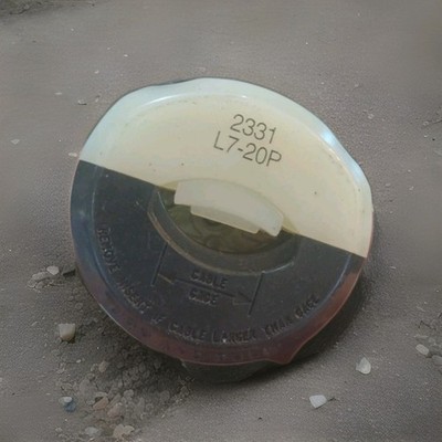 Leviton 2331 NEMA L7-20P 20 Amp 277 Volt Locking Plug