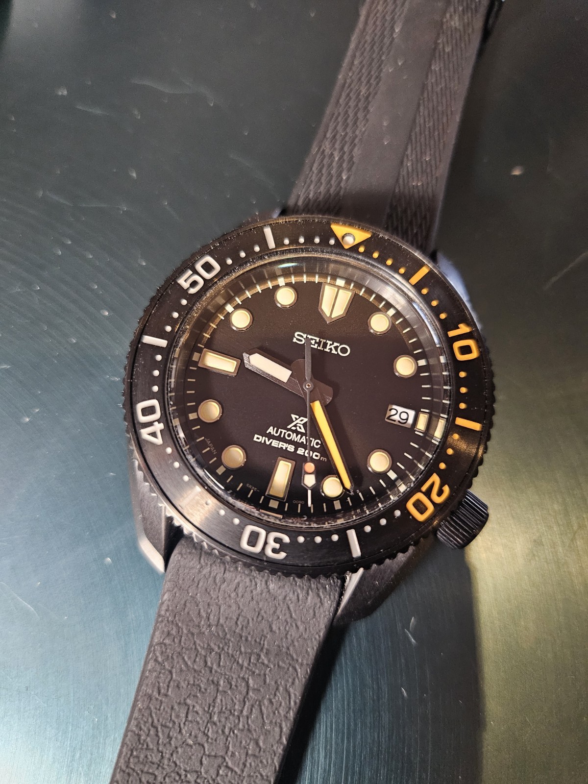 SEIKO PROSPEX SPB255J1 BLACK SERIES 1968 RECREATION LIMITED EDITION