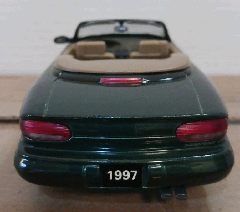 BROOKFIELD Collectors Guild 1997 克莱斯勒 SEBRING JXI 1:24 比例压铸模型 — 第 4/4 张图片