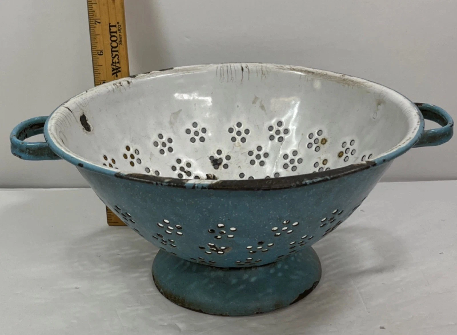 Primitive Blue Enamel Metal Colander/Strainer Farmhouse Country Graniteware