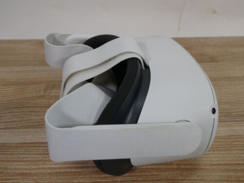 Oculus Quest 2 64GB VR Virtual Reality Headset - HEADSET ONLY - Picture 3 of 6