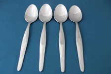 4 Place Oval Soup Spoons Cutco CUE2 18/10 Stainless USA NEW 7 1/2"
