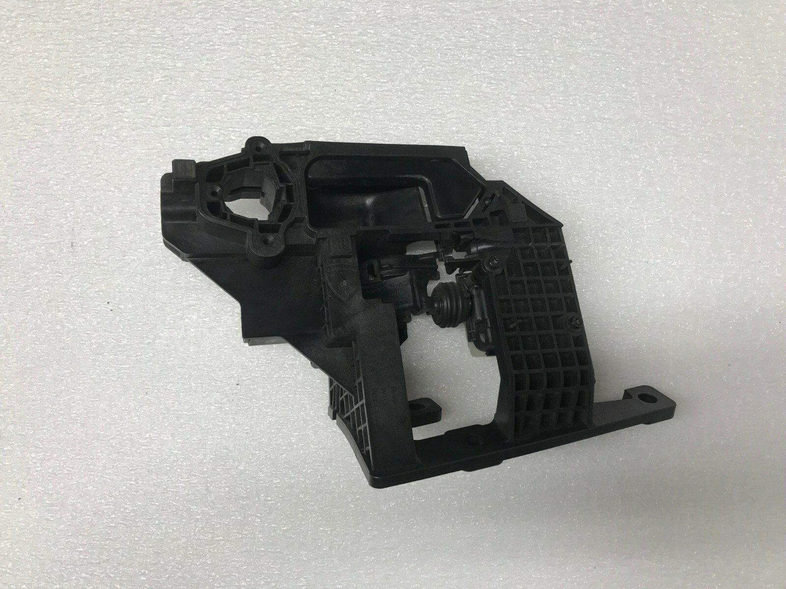 LAMBORGHINI AVENTADOR PASSENGER RH SIDE EMERGENCY RELEASE DOOR LOCK LATCH OEM