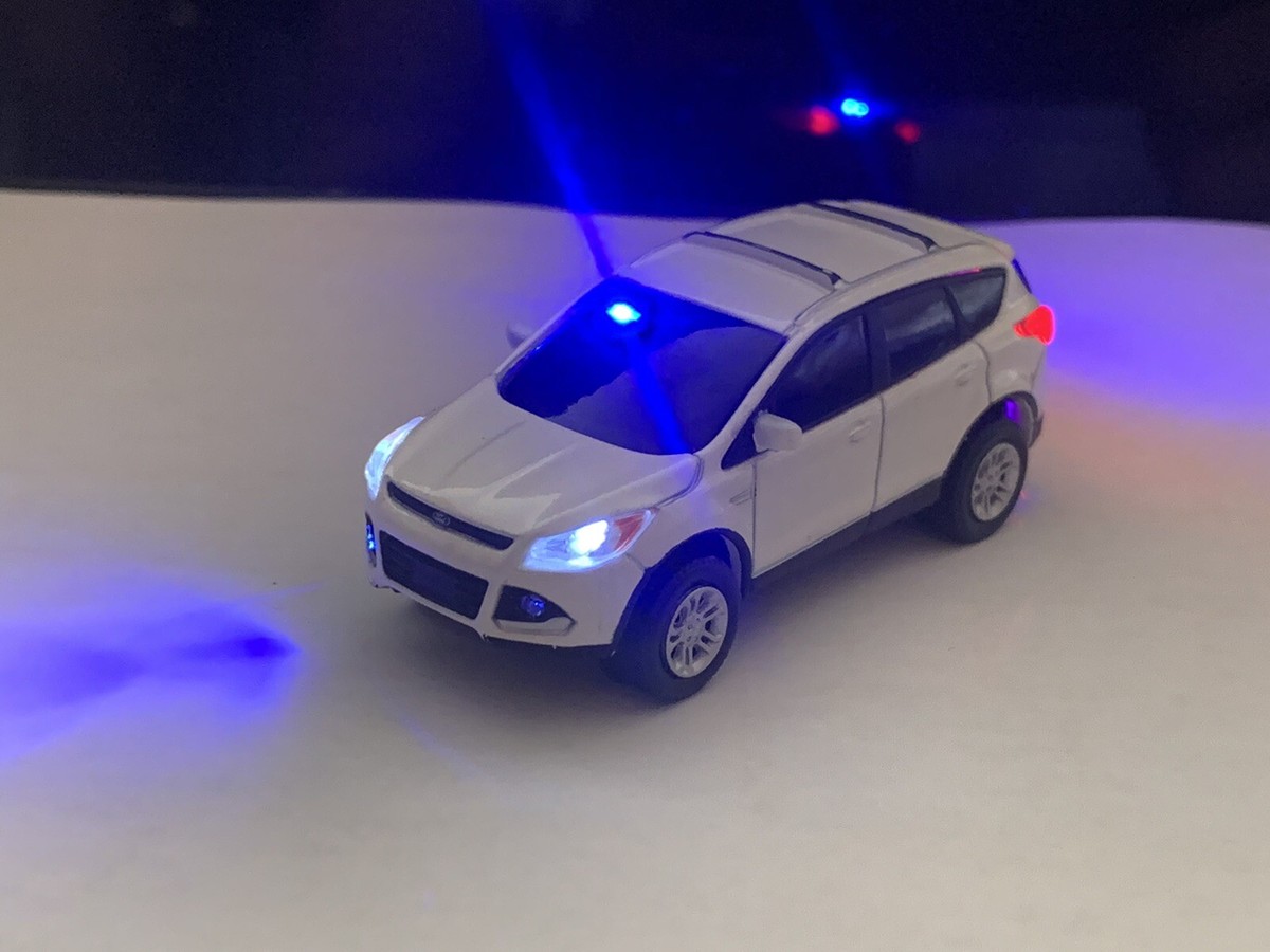 Greenlight 1:64 Custom 2013 Ford Escape Unmarked Police Car With