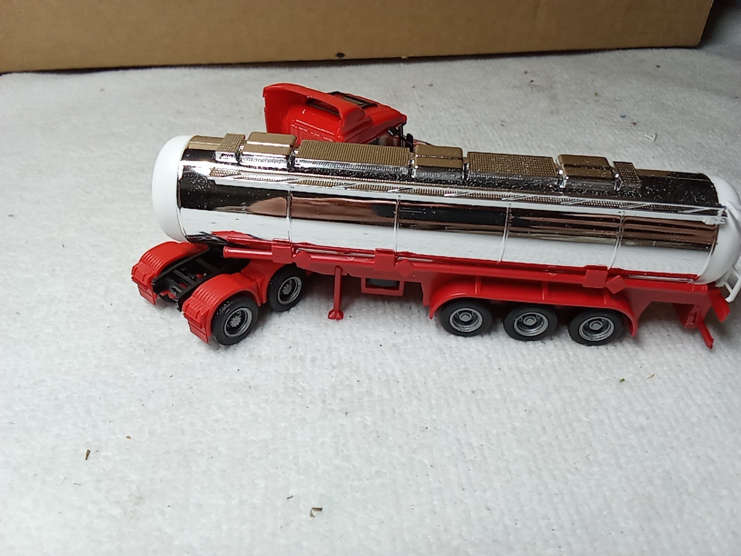 Picture 5 of 17