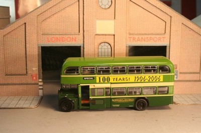 BRITBUS DL-002 DENNIS LOLINE III ALDERSHOT & DISTRICT SPECIAL 100 JAHRE M/B