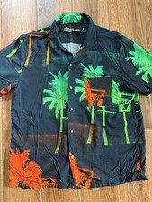 Double Rainbouu x 7-Eleven Button-Up Shirt (tropical graphic) - Men’s L
