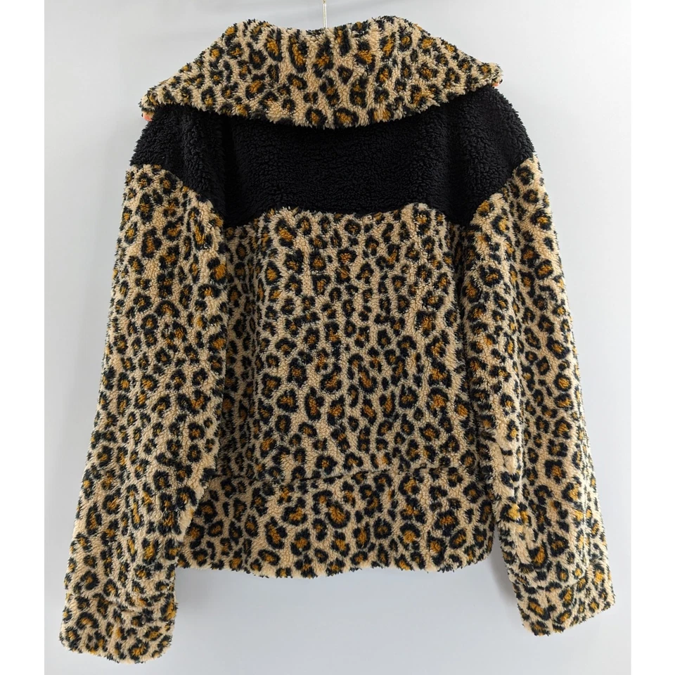 Women’s Leopard Print Sherpa Fleece Pullover - Image 4 of 4