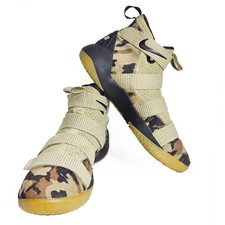 lebron camo basketball shoes