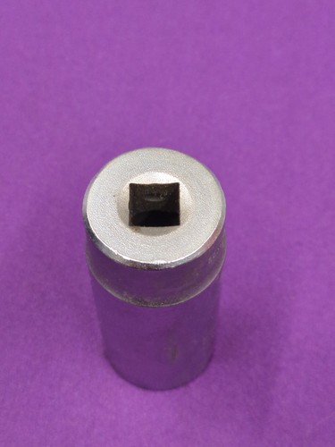 Vintage FACOM 3/8" DRIVE 12 POINT 22mm Deep Socket J22L France - Picture 5 of 6